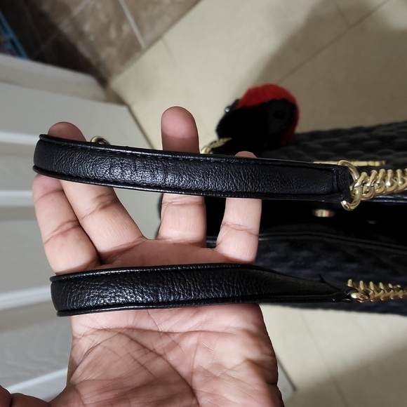 Betsey Johnson heart purse with lady bug charm - Picture 6 of 9